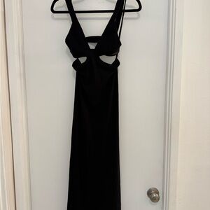 Indah Black Backless Dress